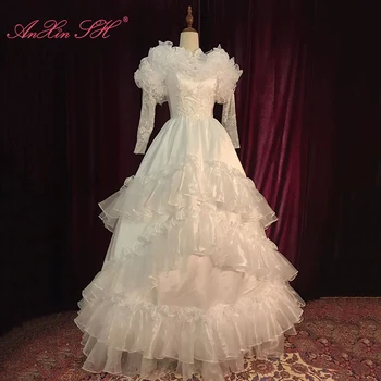 AnXin SH vintage white satin gėlių princesė brangioji gėlių nėrinių duobute sluoksniuotos ilgomis rankovėmis raukiniai Senovinių vestuvių suknelė